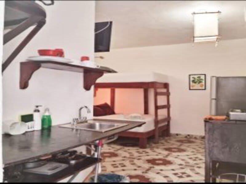 Cozy Studio w/Kitchen photo 2