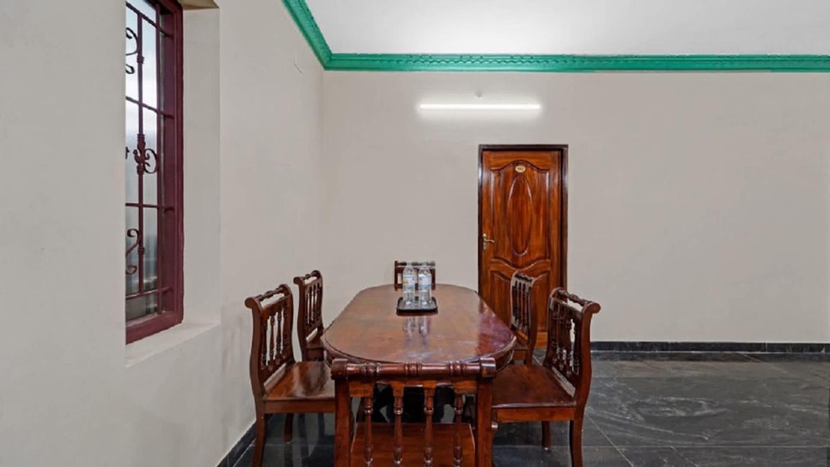 Sri Saveraa Residency photo 4