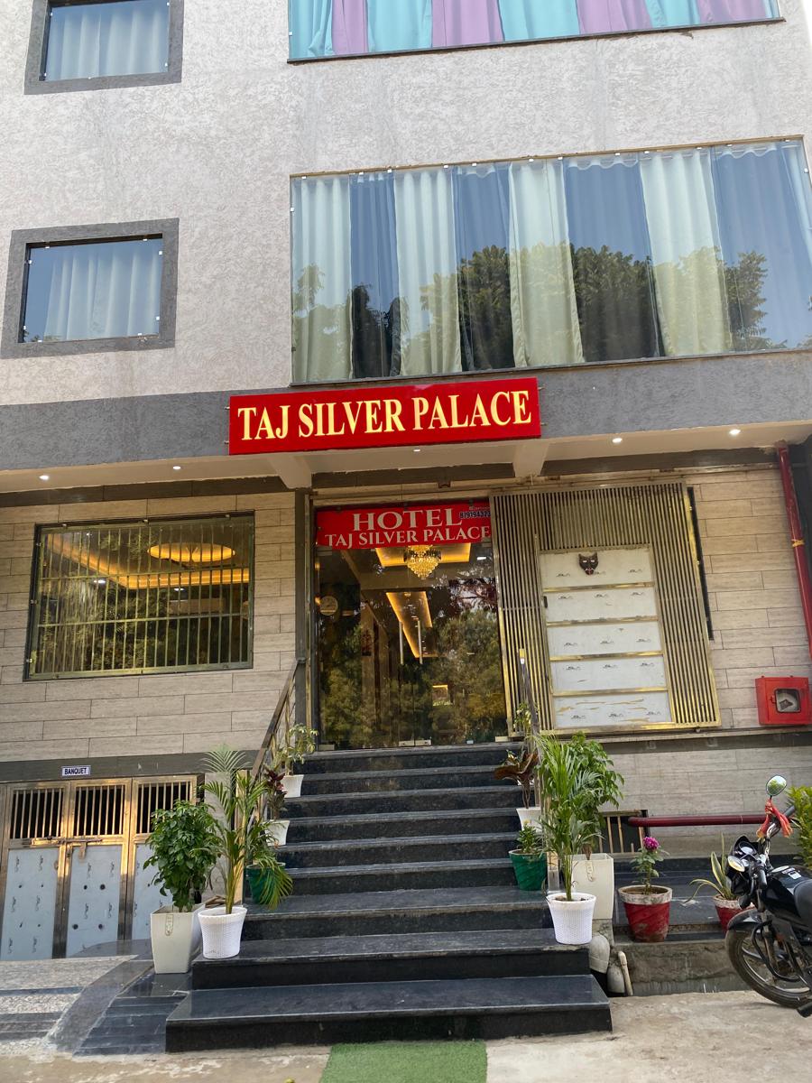 Hotel Taj Silver Palace photo 4