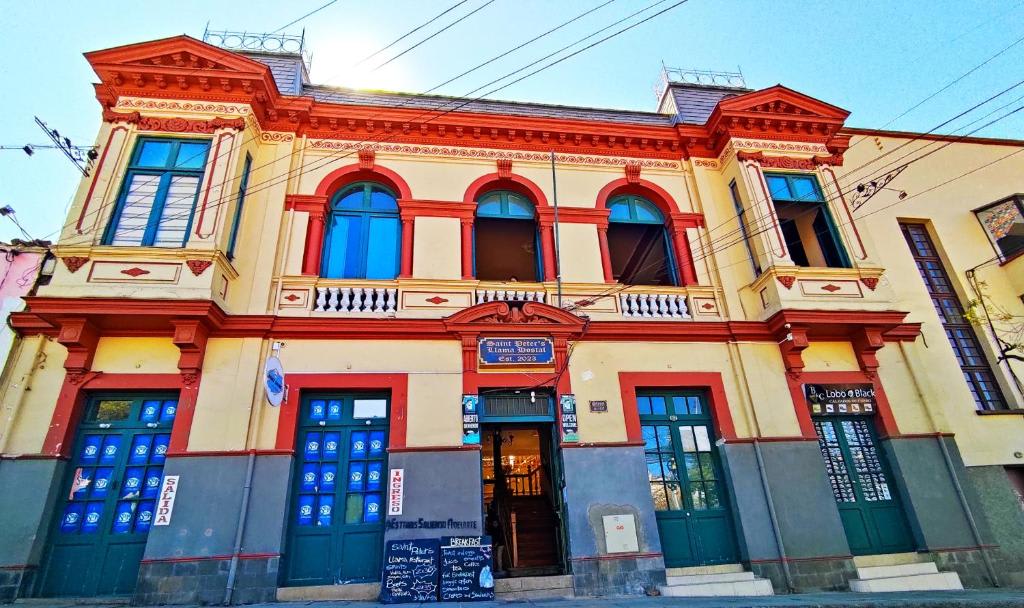 Saint Peter's Llama Hostal photo 1
