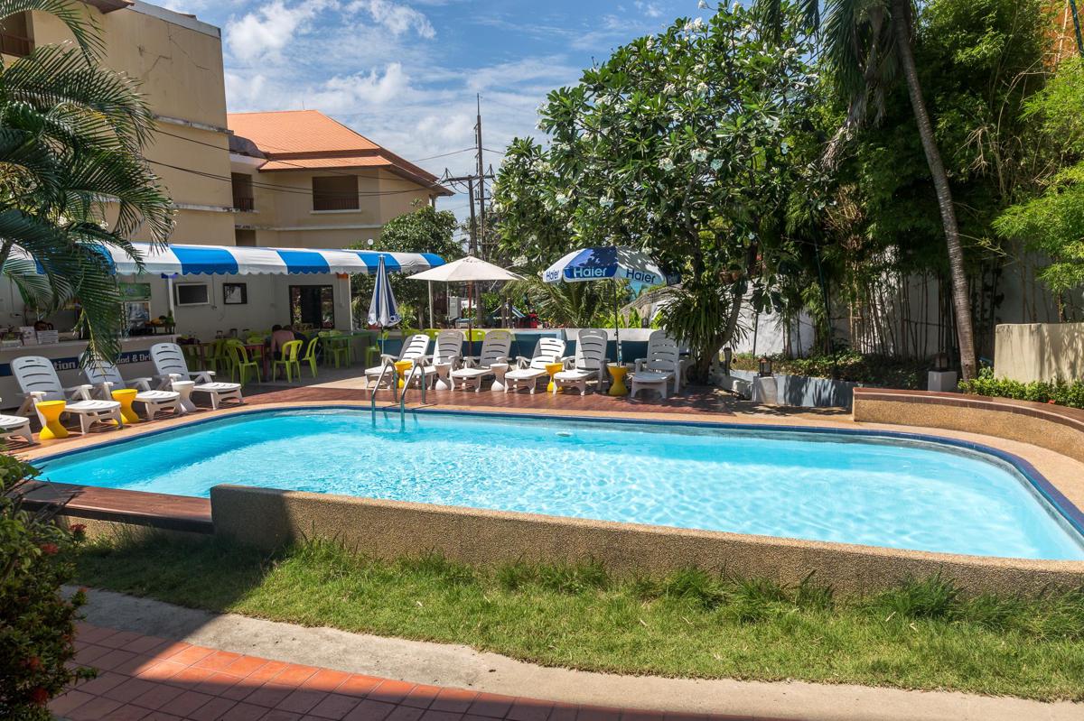 Porterhouse Beach Hotel photo 1