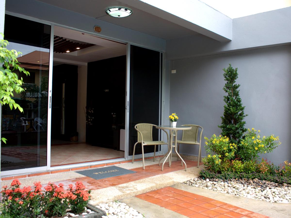 Porterhouse Beach Hotel photo 3