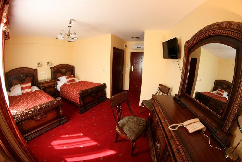 Hotel Daisy Superior photo 3