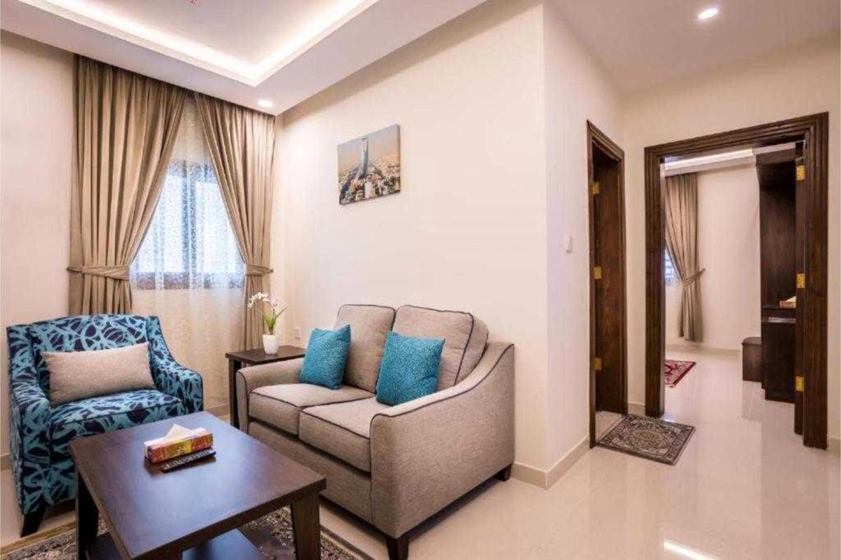 Sunday Pearl Suites photo 2