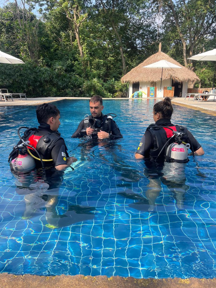 Chalok Reef Divers Hostel photo 3