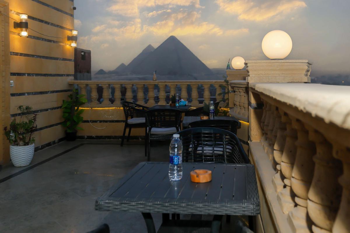 Crowne Pyramids view inn photo 4
