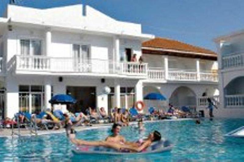 Mariana Hotel photo 1