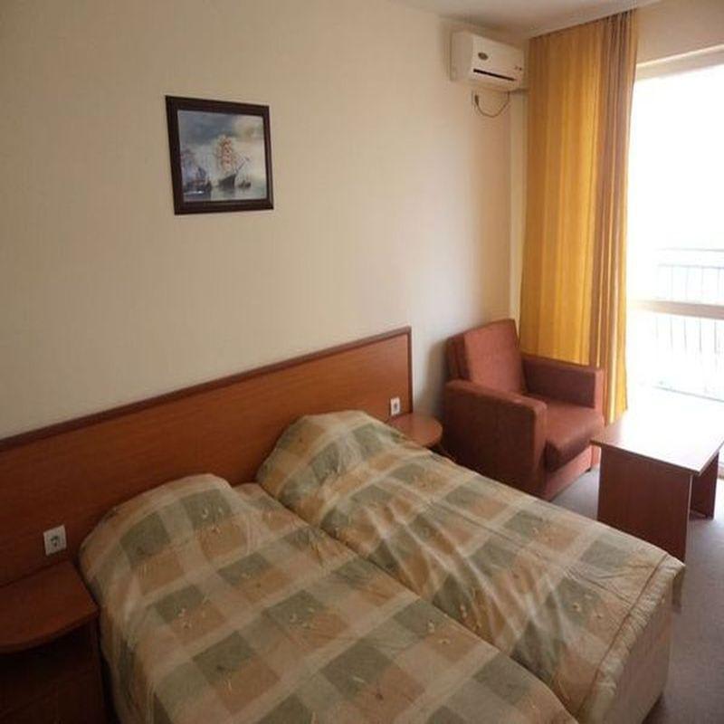 Hotel Romantic photo 1