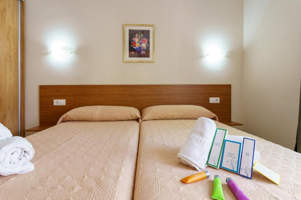 Hostal Costabella photo 2