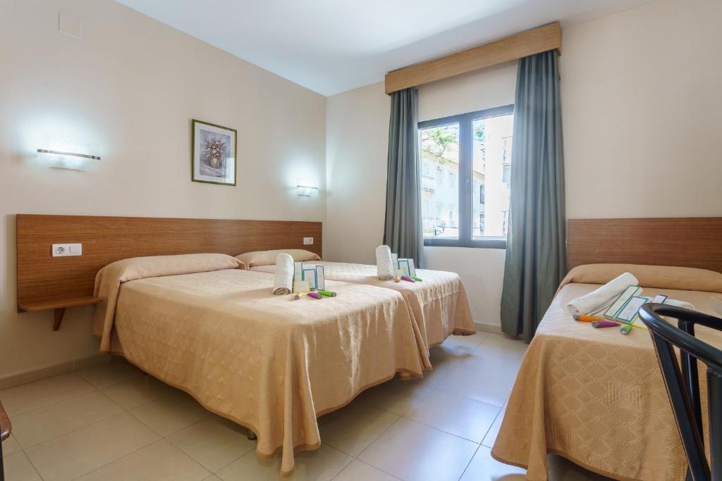 Hostal Costabella photo 3