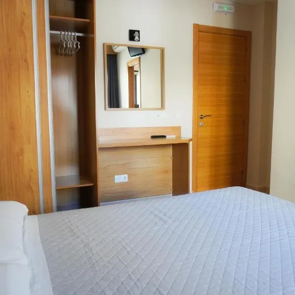 Hostal Costabella photo 5