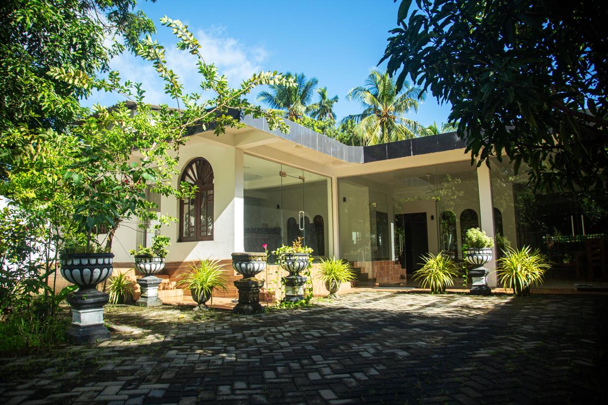 Yala Hostals photo 1