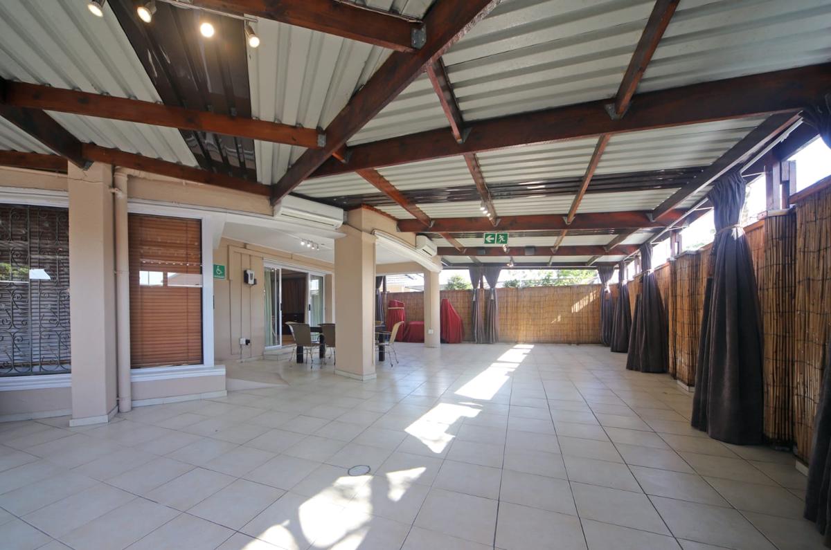 Savoy Lodge photo 3