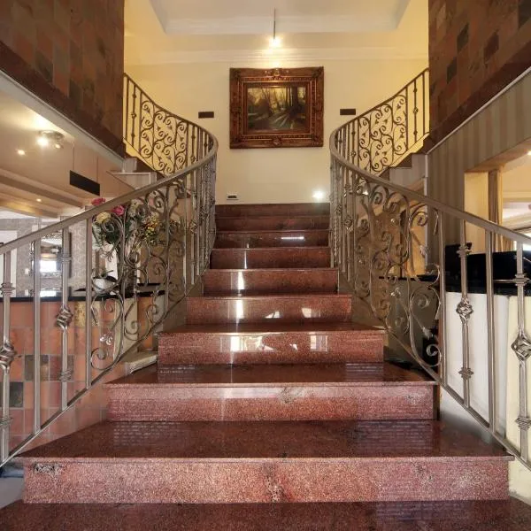 Savoy Lodge photo 5