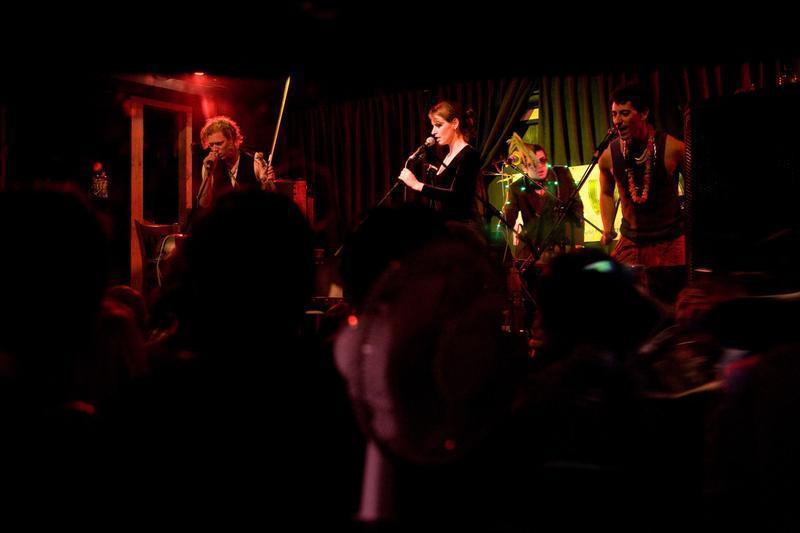 Hootananny Hostel photo 6