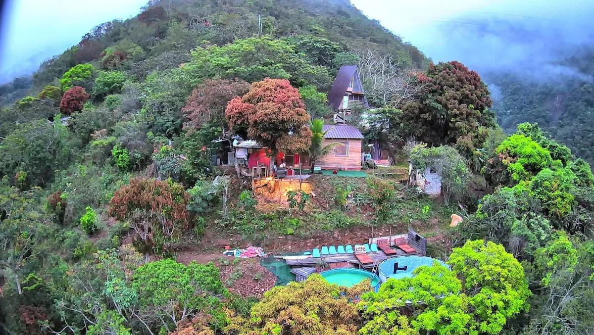 Hostal Voyage Coroico photo 1