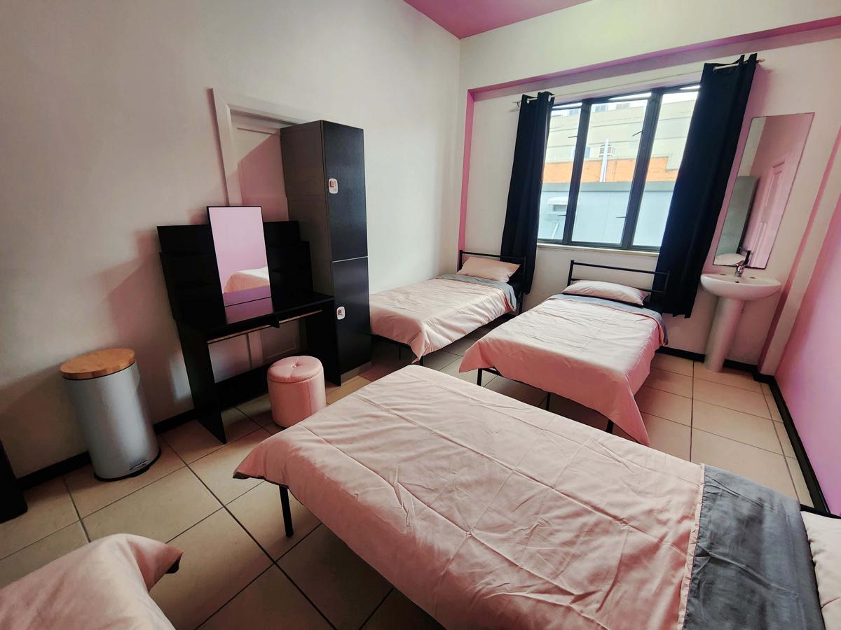 Wanna Stay? photo 1