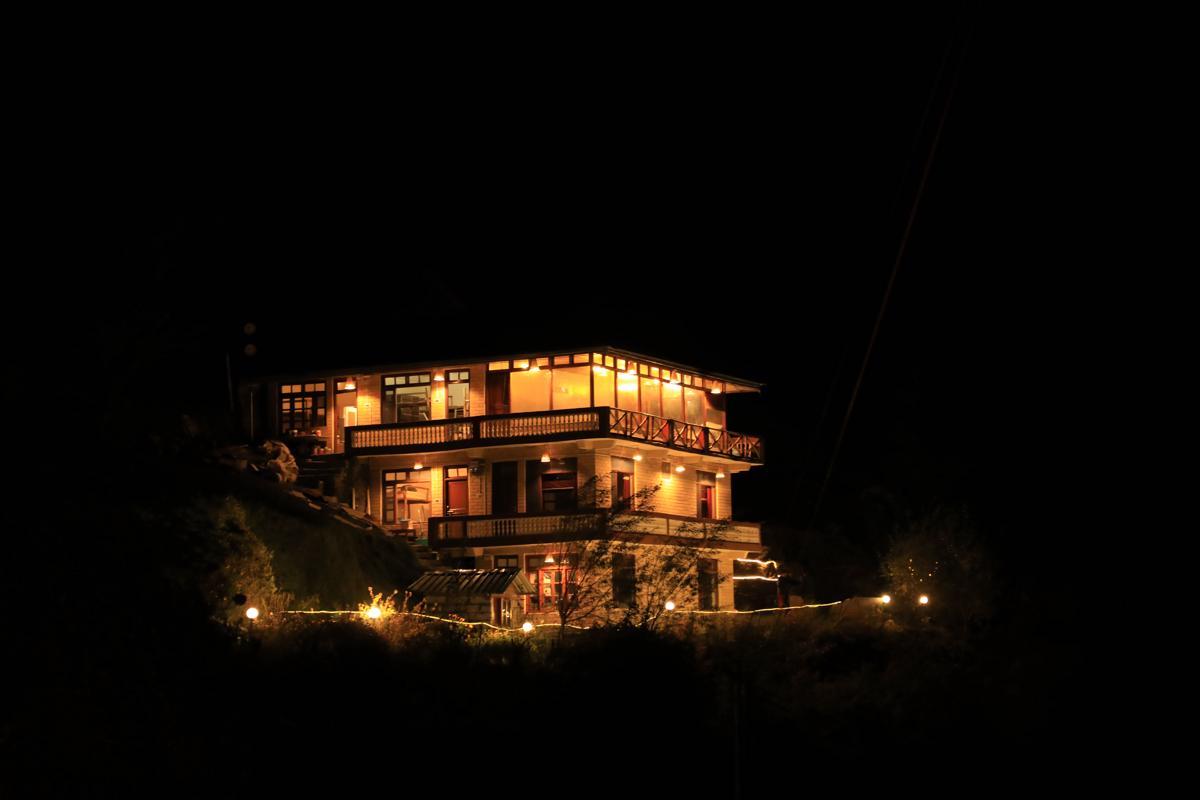 Odin Hostel Shoja photo 1