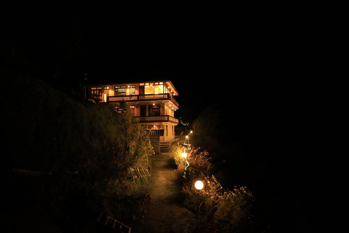 Odin Hostel Shoja photo 2