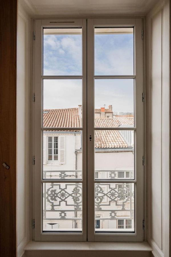 Central La Rochelle photo 2