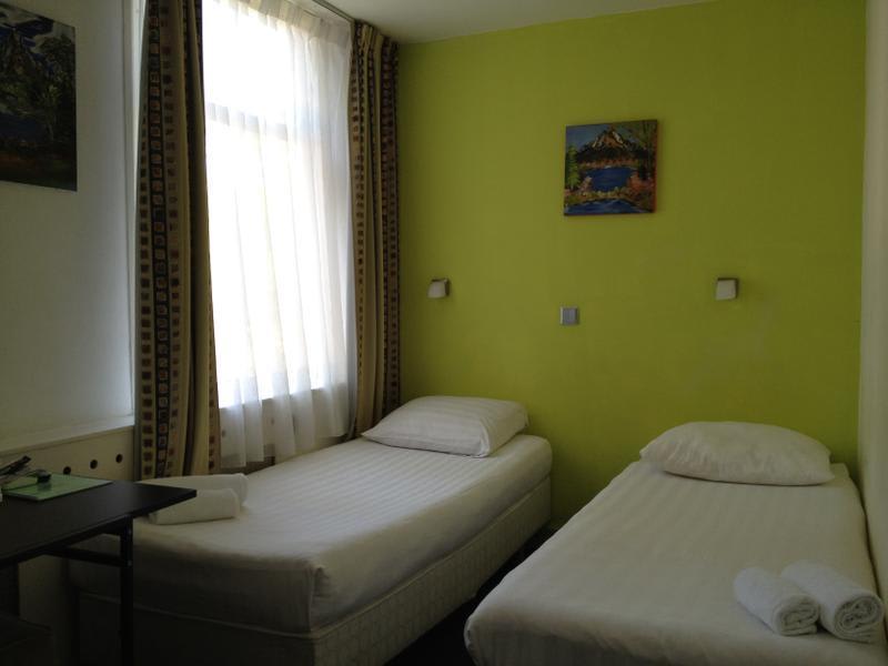 Townhouse Hotel photo 3