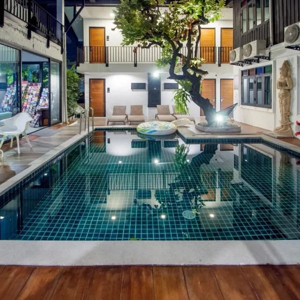 Giant Hostel photo 5