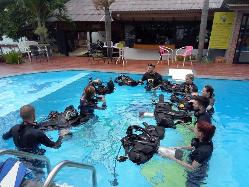 Carabao Diving Resort photo 1
