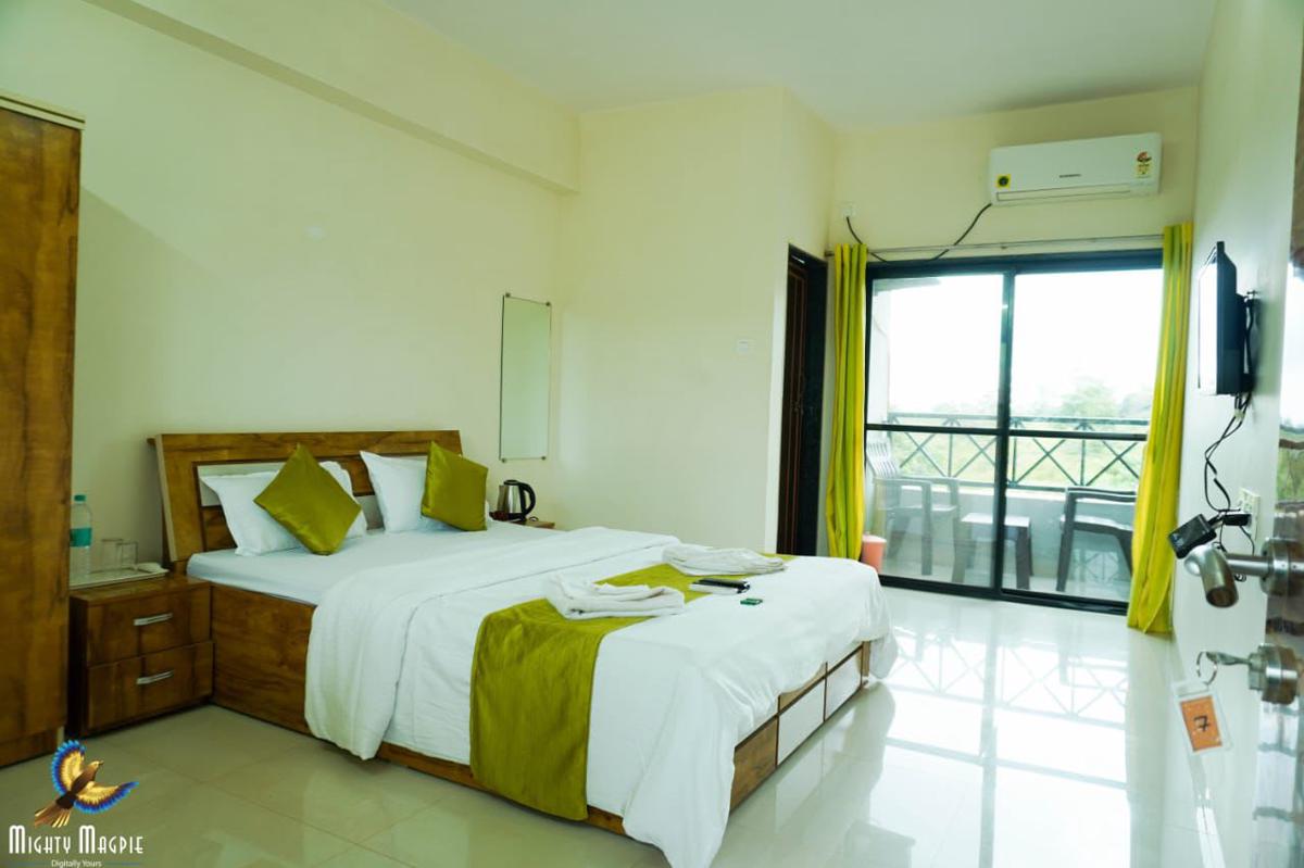 Hotel Neha Palace photo 4