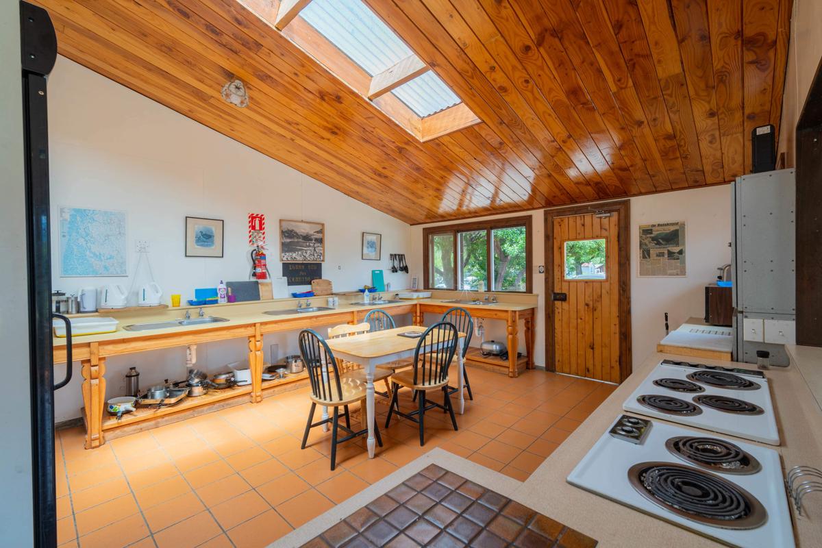 Manapouri Holiday Park photo 4