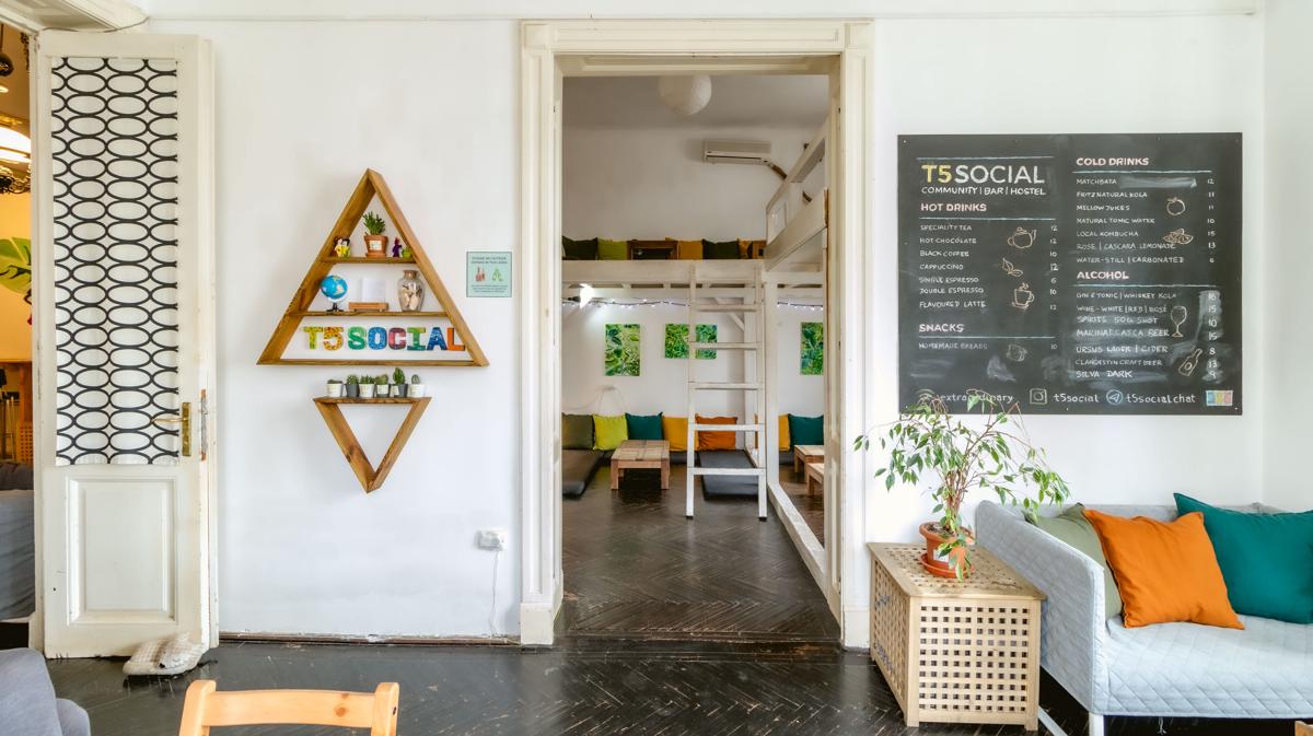 T5 Social photo 3
