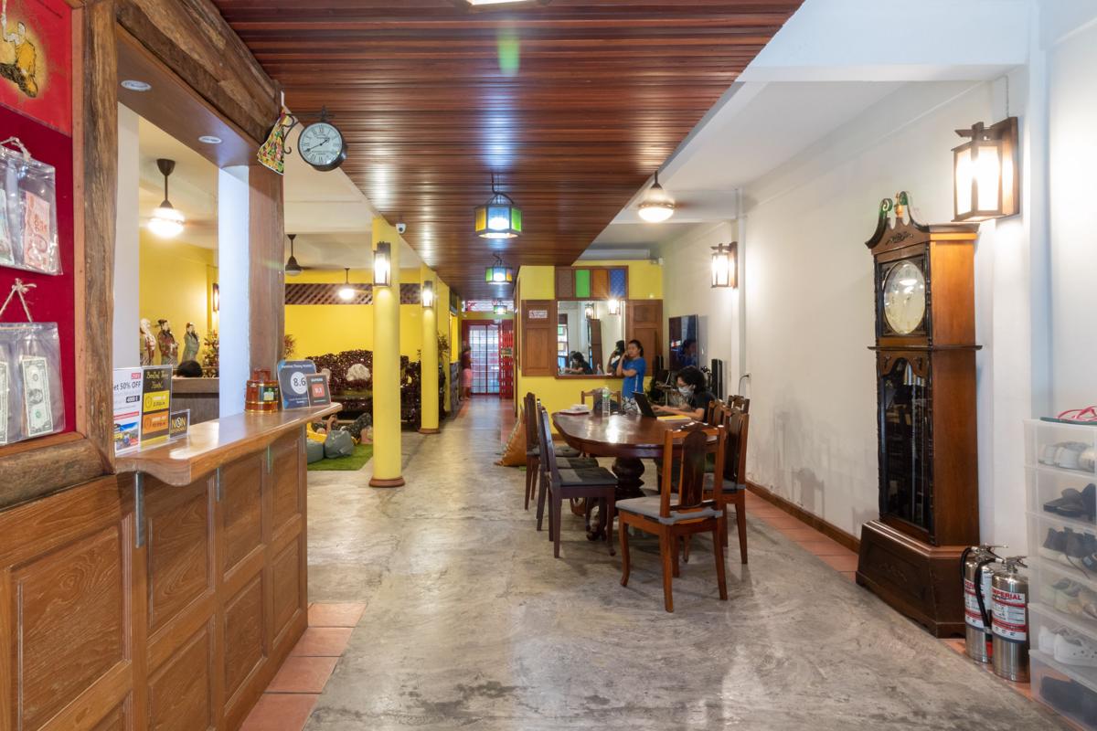 Banthat Thong Hostel photo 4