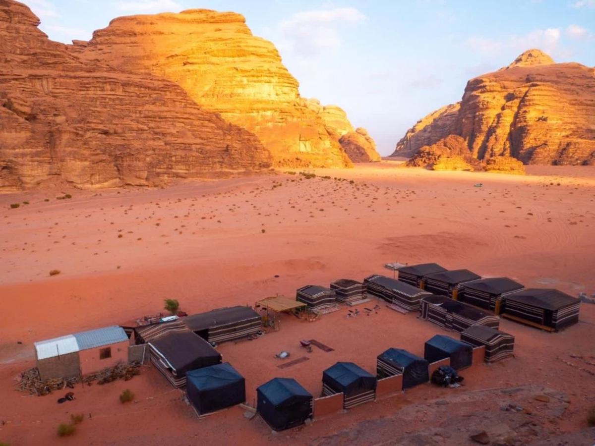 Martian Desert Camp photo 3
