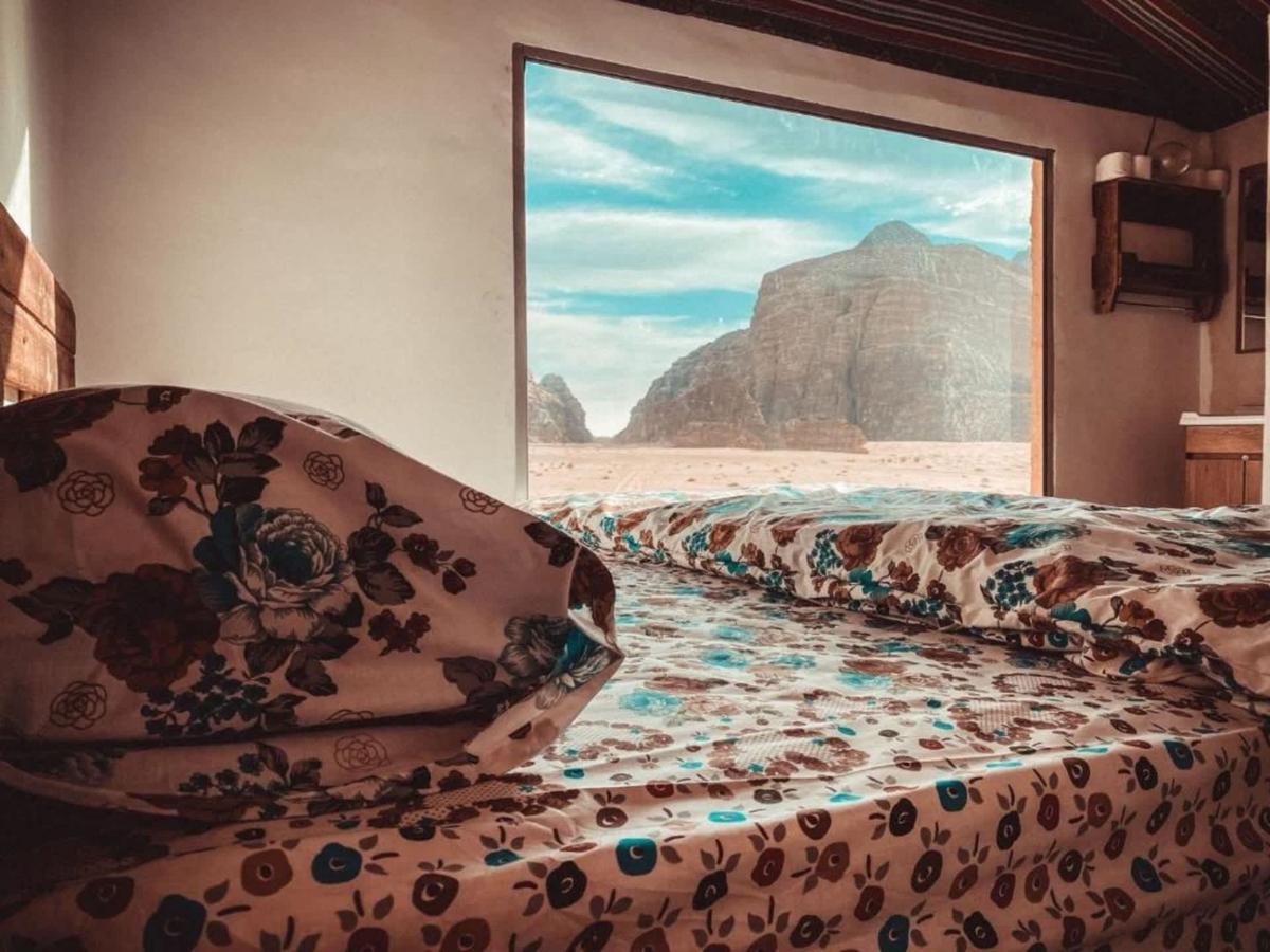 Martian Desert Camp photo 4