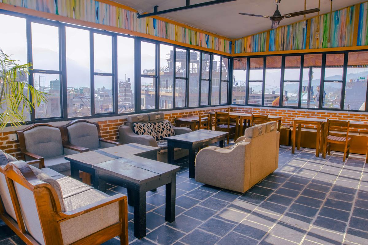 Roamers Inn - Hostel photo 2