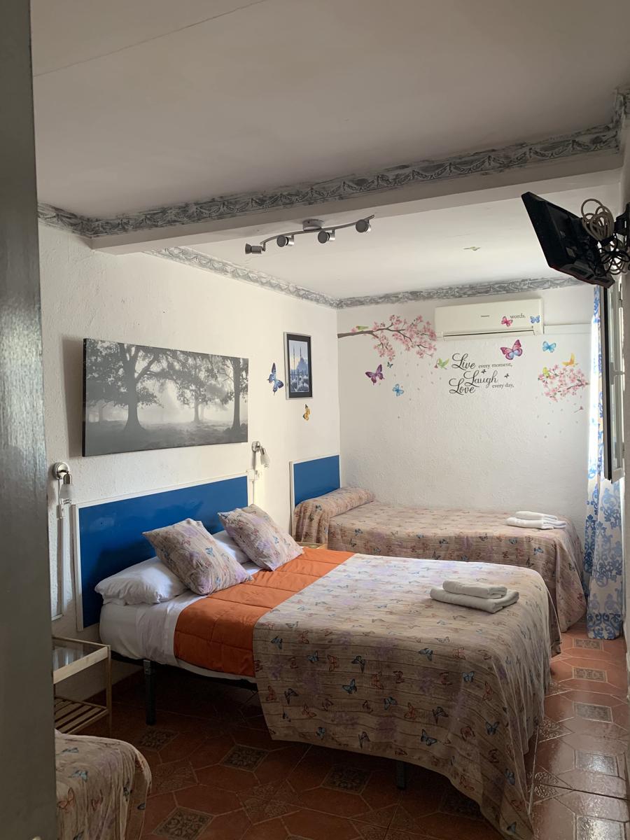 Hostal Giraldilla photo 3