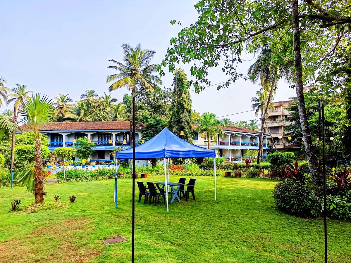 Carina Beach Resort photo 2