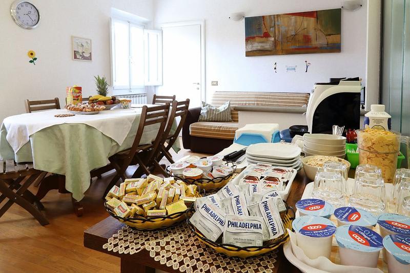 Mia Palace B&B and Hostel photo 1