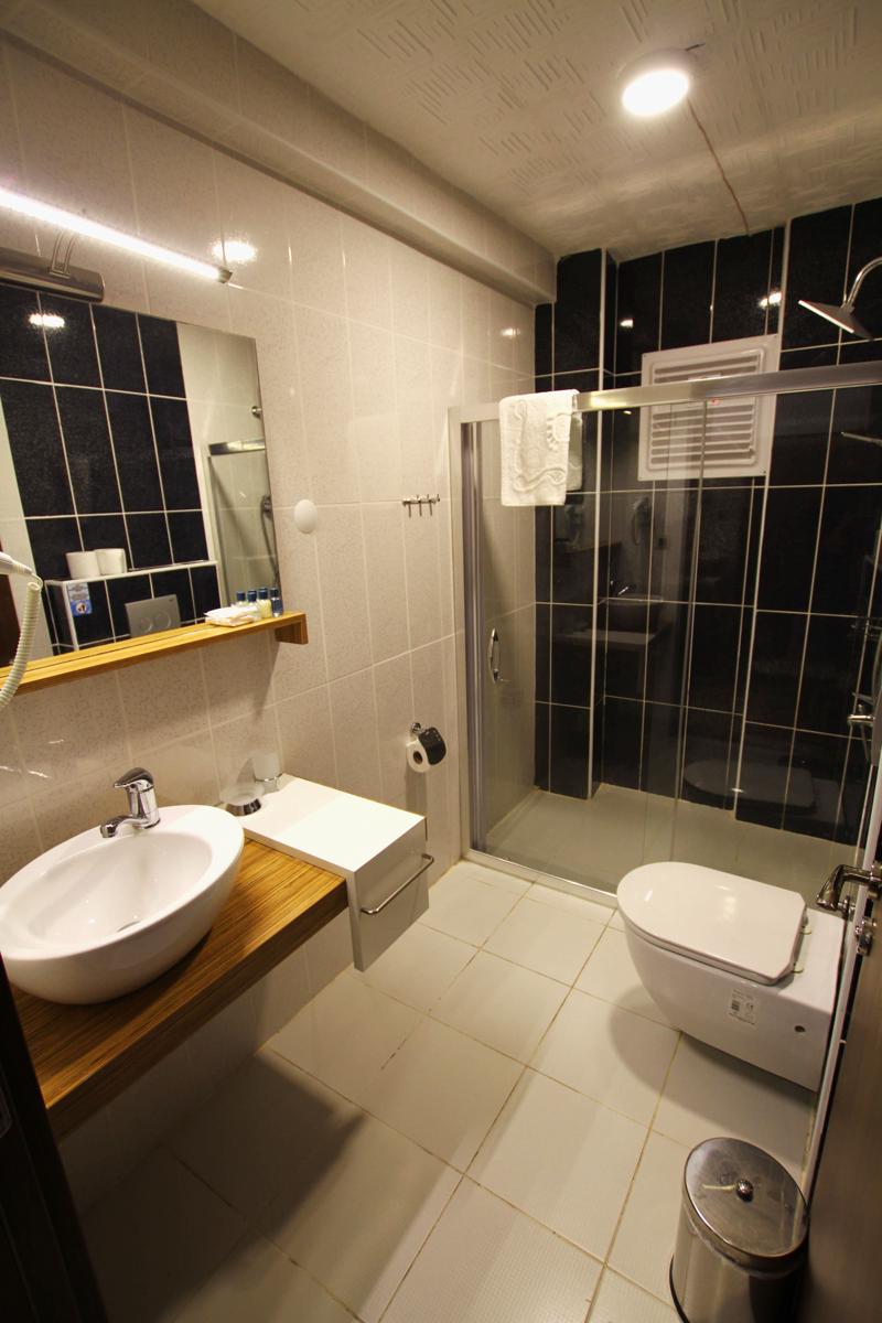 Eden Pyara Hotel photo 2