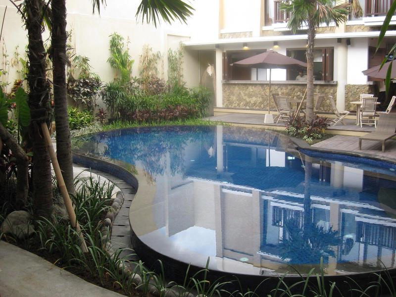 Suris Boutique Hotel photo 5