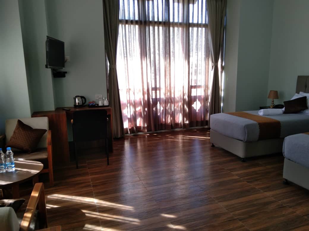 Tshongdu Boutique photo 4