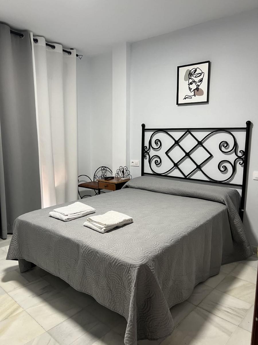 Hostal Almanzor photo 4