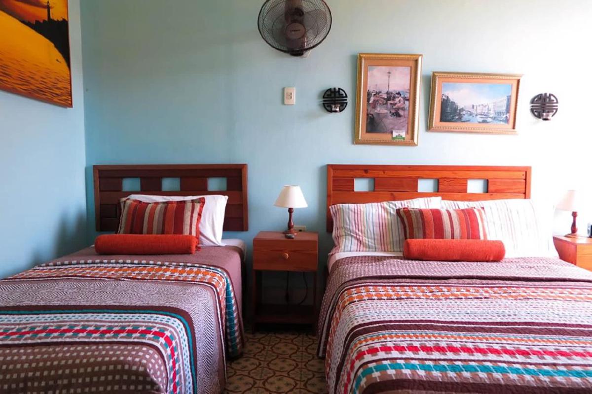 Hostal Balcones Consulado photo 4