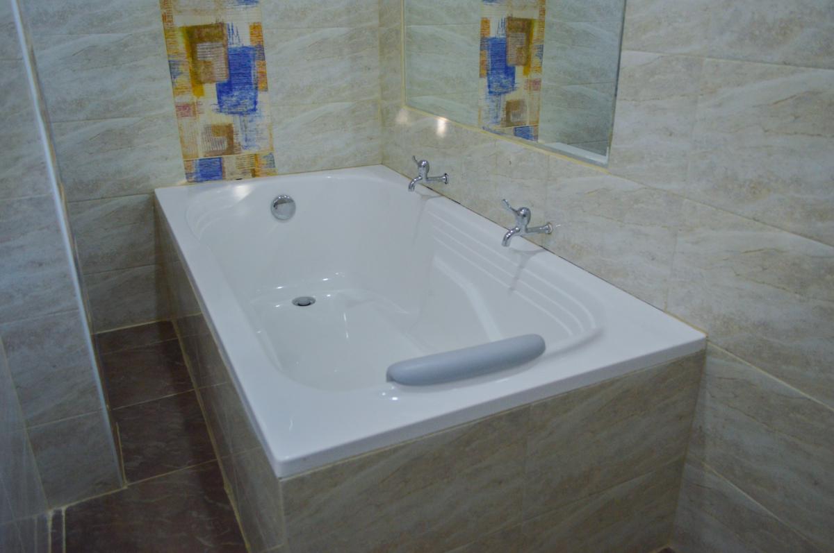 Hostal Montes De Beraka photo 2