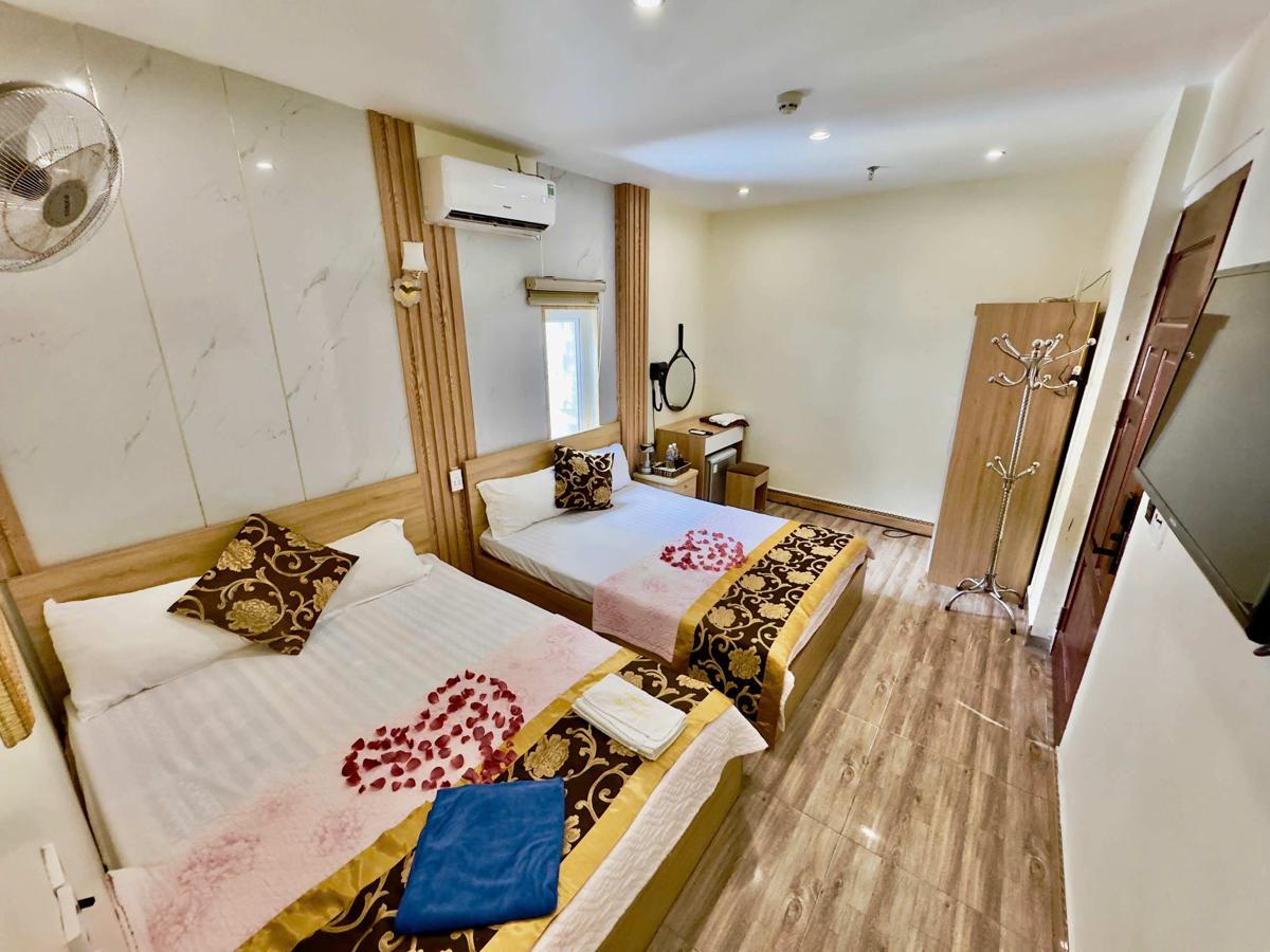 Van Phuong Hostel photo 3