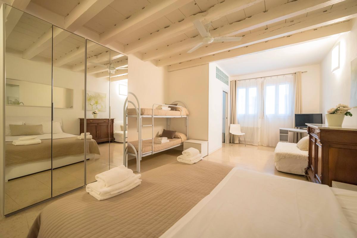 Academia Residence photo 2