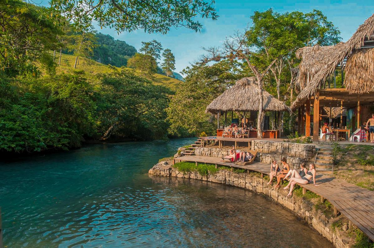 El Retiro Lodge Lanquin photo 1