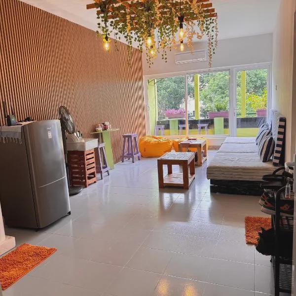 Hostel at Galle Face photo 5