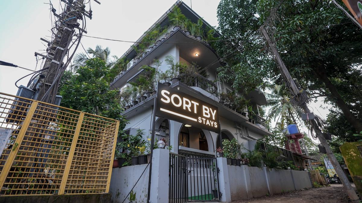 Sort By Stays, Anjuna photo 1