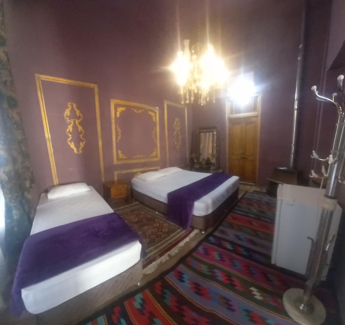 Pasargad Traditional Guesthouse photo 2