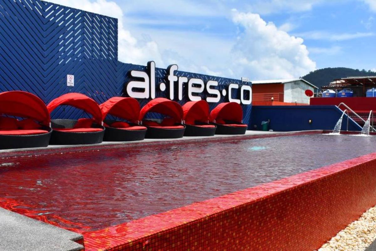 Alfresco Phuket Hotel photo 1